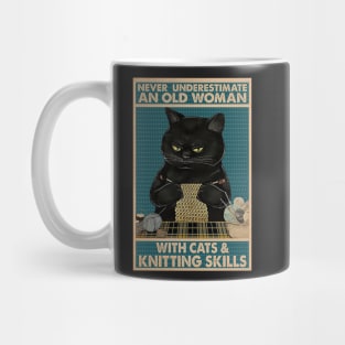 Never underestimate An old Woman With Cats And Knitting Skills Mug